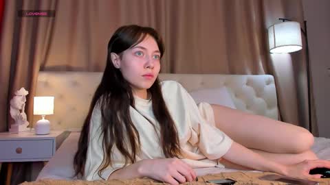 Emily online show from October 2025 01:19:01 AM