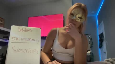 Snapshot of skiimaskabby chatting on December 2024 02:53:01 AM skiimaskabby online show from December 2024 02:53:01 AM
