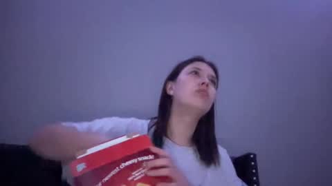 Snapshot of skiimaskabby chatting on February 2025 06:07:01 AM skiimaskabby online show from February 2025 06:07:01 AM