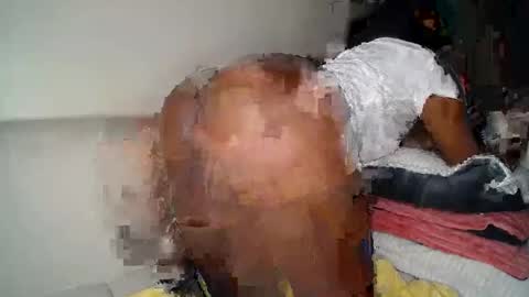 Snapshot of skimask_freak chatting on March 2025 02:37:01 PM Krystal Belle online show from March 2025 02:37:01 PM