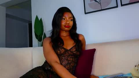 Snapshot of skimask_freak chatting on October 2025 09:39:02 AM Krystal Belle online show from October 2025 09:39:02 AM