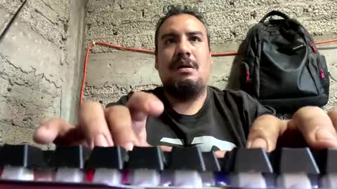 Elias online show from November 2025 11:36:02 PM