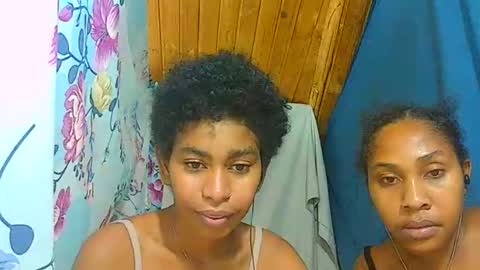 Snapshot of skinny0160 chatting on April 2026 08:07:02 PM skinny0160 online show from April 2026 08:07:02 PM