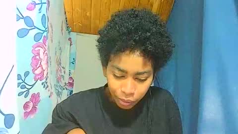 Snapshot of skinny0160 chatting on April 2026 08:23:02 AM skinny0160 online show from April 2026 08:23:02 AM