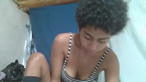 Snapshot of skinny0160 chatting on April 2026 07:57:01 AM skinny0160 online show from April 2026 07:57:01 AM