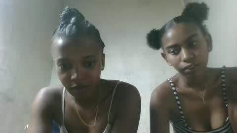 Snapshot of skinny0160 chatting on April 2026 06:27:02 PM skinny0160 online show from April 2026 06:27:02 PM