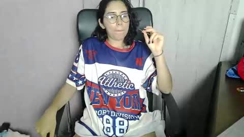 Snapshot of skinny333x chatting on July 2026 03:04:01 AM skinny333x online show from July 2026 03:04:01 AM