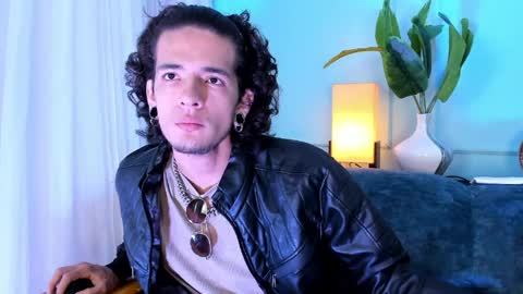 Snapshot of skinny_mac_ chatting on March 2026 01:01:01 PM Mac online show from March 2026 01:01:01 PM