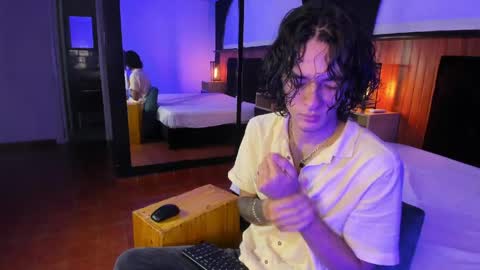 Snapshot of skinny_mac_ chatting on April 2026 12:41:01 PM Mac online show from April 2026 12:41:01 PM