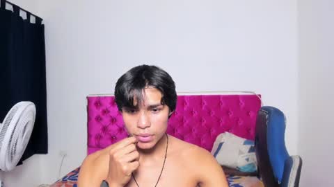 sam online show from July 2026 04:19:01 AM