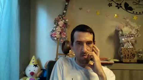 Snapshot of skinnybigcock2 chatting on November 2025 08:14:02 AM SkinnyBigCock2 online show from November 2025 08:14:02 AM