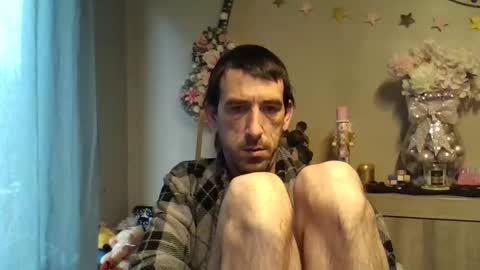 Snapshot of skinnybigcock2 chatting on November 2025 08:39:02 AM SkinnyBigCock2 online show from November 2025 08:39:02 AM