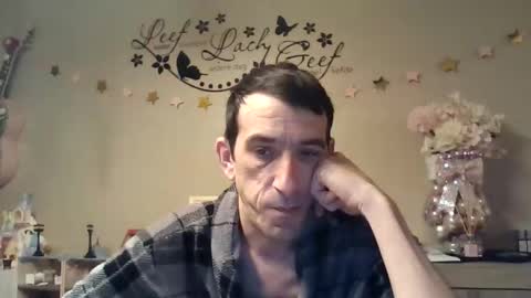 Snapshot of skinnybigcock2 chatting on January 2026 03:53:01 AM SkinnyBigCock2 online show from January 2026 03:53:01 AM