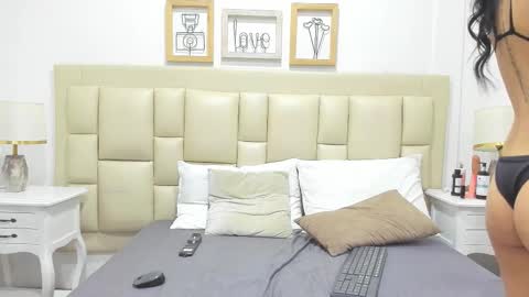 SkinnyGirl online show from October 2025 07:34:01 PM