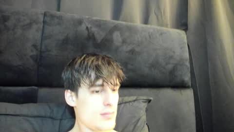 skinnyguywithbigd online show from March 2025 12:00:01 AM