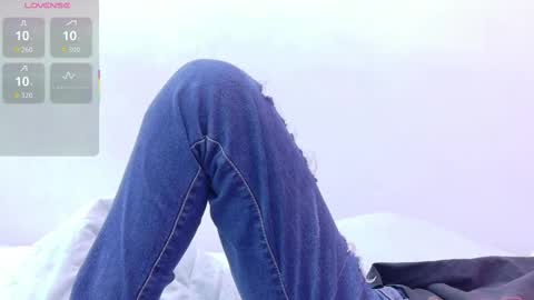 Karla  online show from October 2025 03:03:02 AM