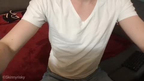 skinnyrisky online show from January 2026 07:37:02 PM