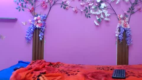 sofia online show from November 2025 01:22:02 PM