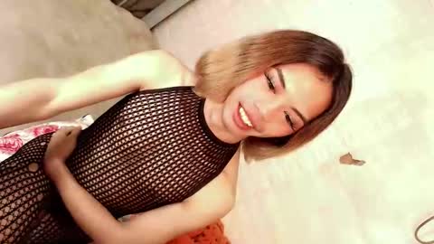 skinnytrans69 online show from April 2026 05:19:02 PM