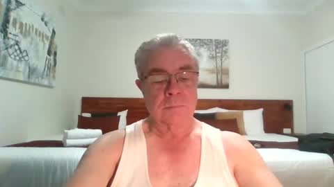 Snapshot of skipper1970 chatting on December 2025 04:52:01 AM Skipper1970 online show from December 2025 04:52:01 AM