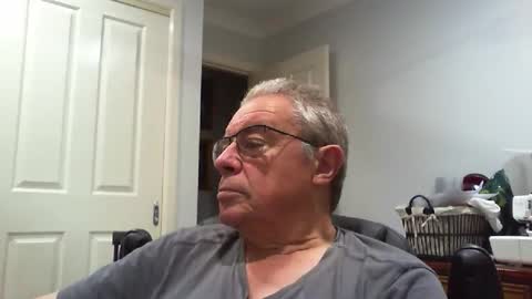 Snapshot of skipper1970 chatting on April 2026 09:10:02 AM Skipper1970 online show from April 2026 09:10:02 AM