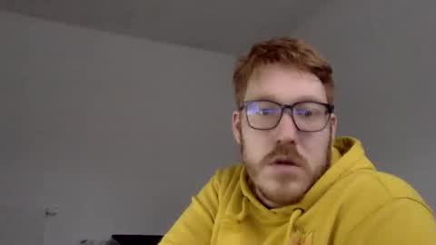 Snapshot of sklave_s chatting on December 2024 11:49:01 AM sklave_s online show from December 2024 11:49:01 AM