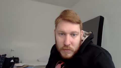 Snapshot of sklave_s chatting on February 2025 12:14:02 PM sklave_s online show from February 2025 12:14:02 PM