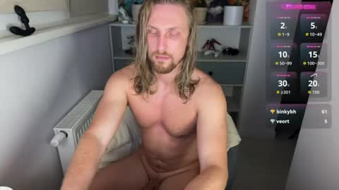 Snapshot of sky_guy25 chatting on June 2026 08:50:02 PM sky_guy25 online show from June 2026 08:50:02 PM