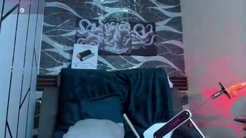 Snapshot of sky_jules chatting on March 2026 01:23:02 AM Daniel online show from March 2026 01:23:02 AM