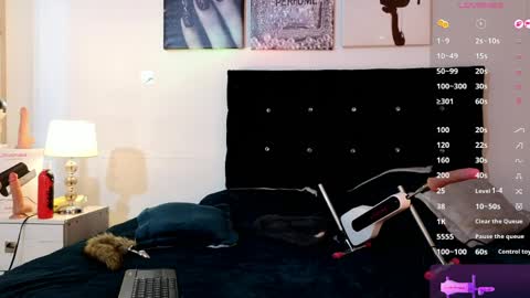 Snapshot of sky_jules chatting on March 2026 08:47:01 PM Daniel online show from March 2026 08:47:01 PM