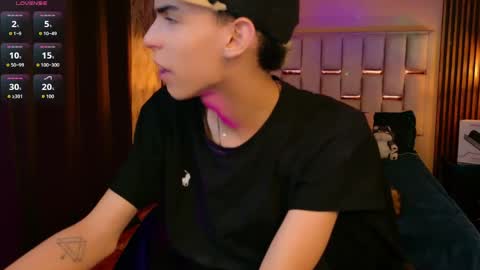 Snapshot of sky_jules chatting on April 2026 08:24:02 PM Daniel online show from April 2026 08:24:02 PM