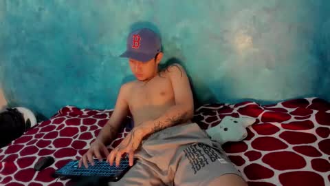 sky_wild online show from December 2025 11:12:02 PM