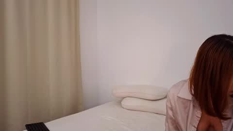 Snapshot of skyamber8v2 chatting on April 2026 10:57:02 AM Vi online show from April 2026 10:57:02 AM