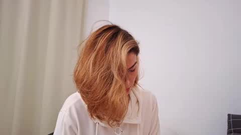 Snapshot of skyamber8v2 chatting on May 2026 02:44:02 PM Vi online show from May 2026 02:44:02 PM