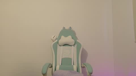 SKYE. online show from September 2025 11:21:02 AM