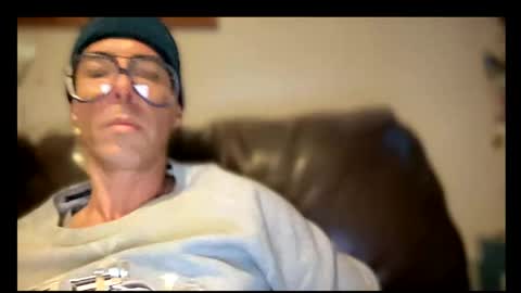 Snapshot of skyfly333 chatting on April 2026 04:46:02 PM IAN HARD online show from April 2026 04:46:02 PM