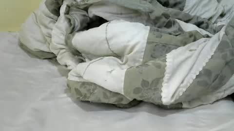 Snapshot of skylar2544 chatting on November 2025 06:34:02 AM skylar2544 online show from November 2025 06:34:02 AM