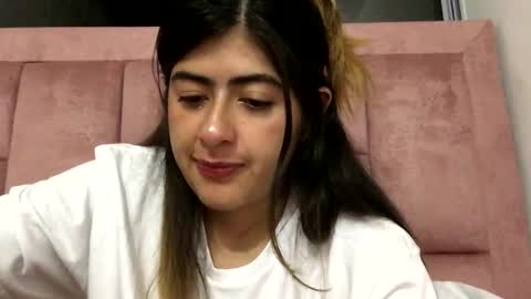 Skyler online show from November 2025 02:12:01 AM