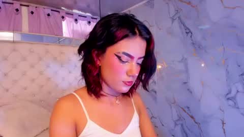 Snapshot of skyler_rouse chatting on June 2026 07:40:01 PM skyler_rouse online show from June 2026 07:40:01 PM