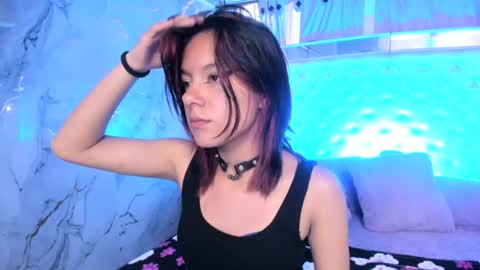 Snapshot of skyler_rouse chatting on July 2026 07:30:01 PM skyler_rouse online show from July 2026 07:30:01 PM