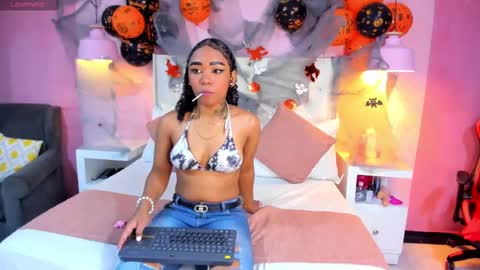 skylerbloom online show from October 2025 03:53:02 AM