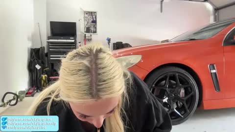 Snapshot of skylerprice chatting on October 2025 02:46:02 AM skyler online show from October 2025 02:46:02 AM