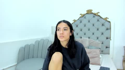 Skyler online show from December 2025 09:03:01 AM