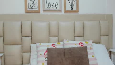 Snapshot of skylerwhite02 chatting on February 2026 02:53:01 AM Skyler online show from February 2026 02:53:01 AM