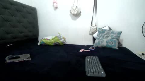 skynataly1 online show from September 2025 09:38:01 PM