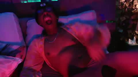 skyonetoo3 online show from February 2025 08:43:02 PM