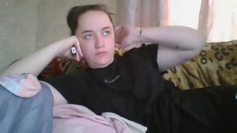 skyressie333 online show from April 2026 04:54:01 AM