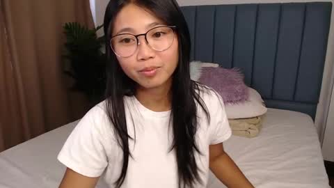 Snapshot of skytime96 chatting on April 2026 04:46:02 AM Sky online show from April 2026 04:46:02 AM