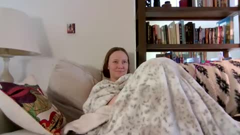 Sky Winters online show from December 2025 03:40:02 PM