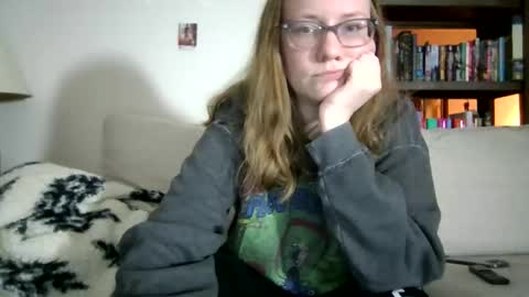 Snapshot of skywinters chatting on April 2026 02:31:01 AM Sky Winters online show from April 2026 02:31:01 AM